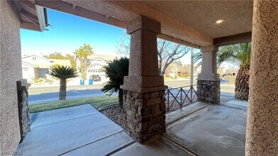 10121 Oakmoor Pl in Las Vegas, NV - Building Photo - Building Photo