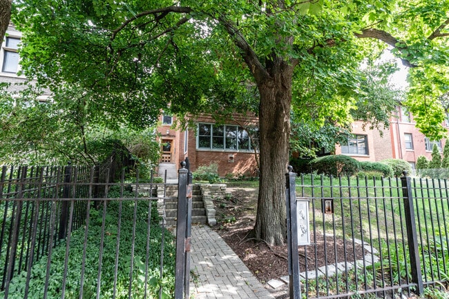 4625 N Dover St in Chicago, IL - Building Photo - Building Photo