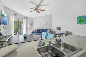 2830 Scenic Gulf Dr, Unit Gulfview II - Unit 320 in Destin, FL - Building Photo - Building Photo