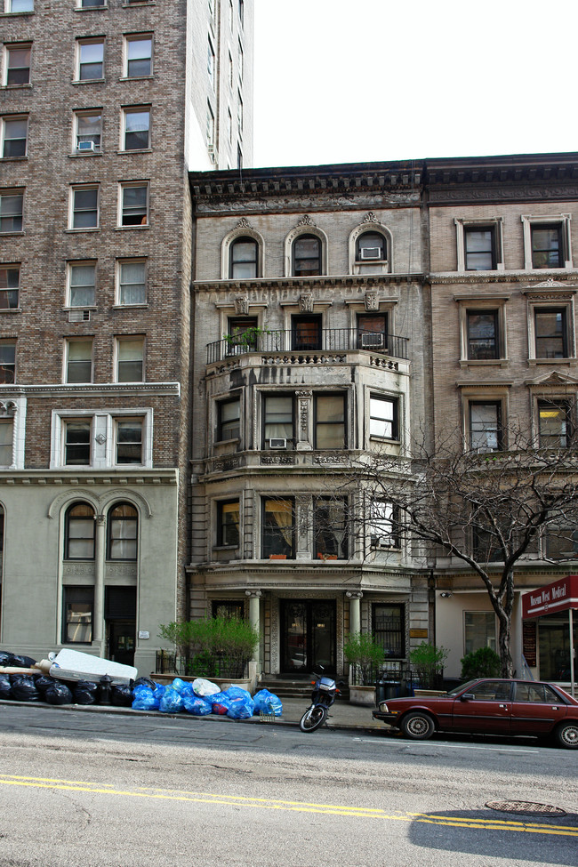 125 W 79th St in New York, NY - Building Photo - Building Photo