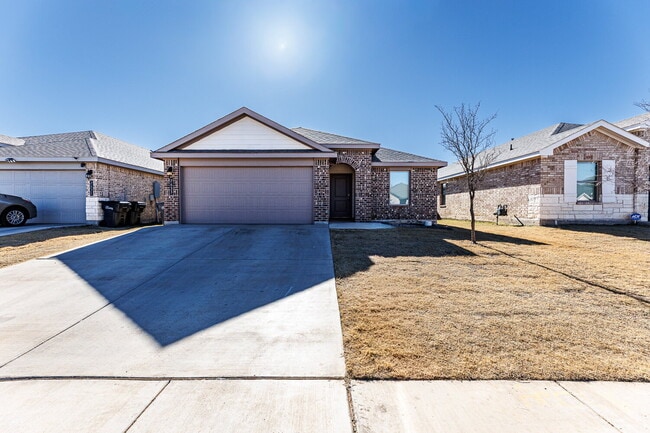 7433 8th St in Lubbock, TX - Building Photo - Building Photo