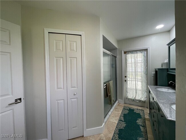 property at 4436 SE 11th Pl