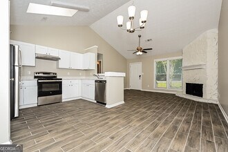 402 Hawthorne Cir in Stockbridge, GA - Building Photo - Building Photo