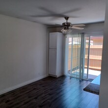 4901 Heil Ave, Unit D-2 in Huntington Beach, CA - Building Photo - Building Photo