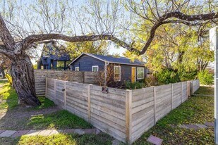 713 E 45th St in Austin, TX - Building Photo