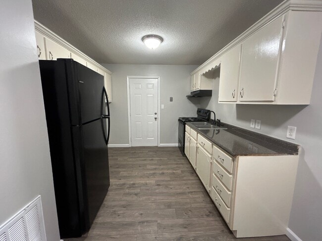 25 Georgian Cv, Unit L in Jackson, TN - Building Photo - Building Photo