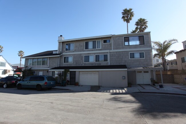 2345-2349 Zephyr Ct in Ventura, CA - Building Photo - Building Photo