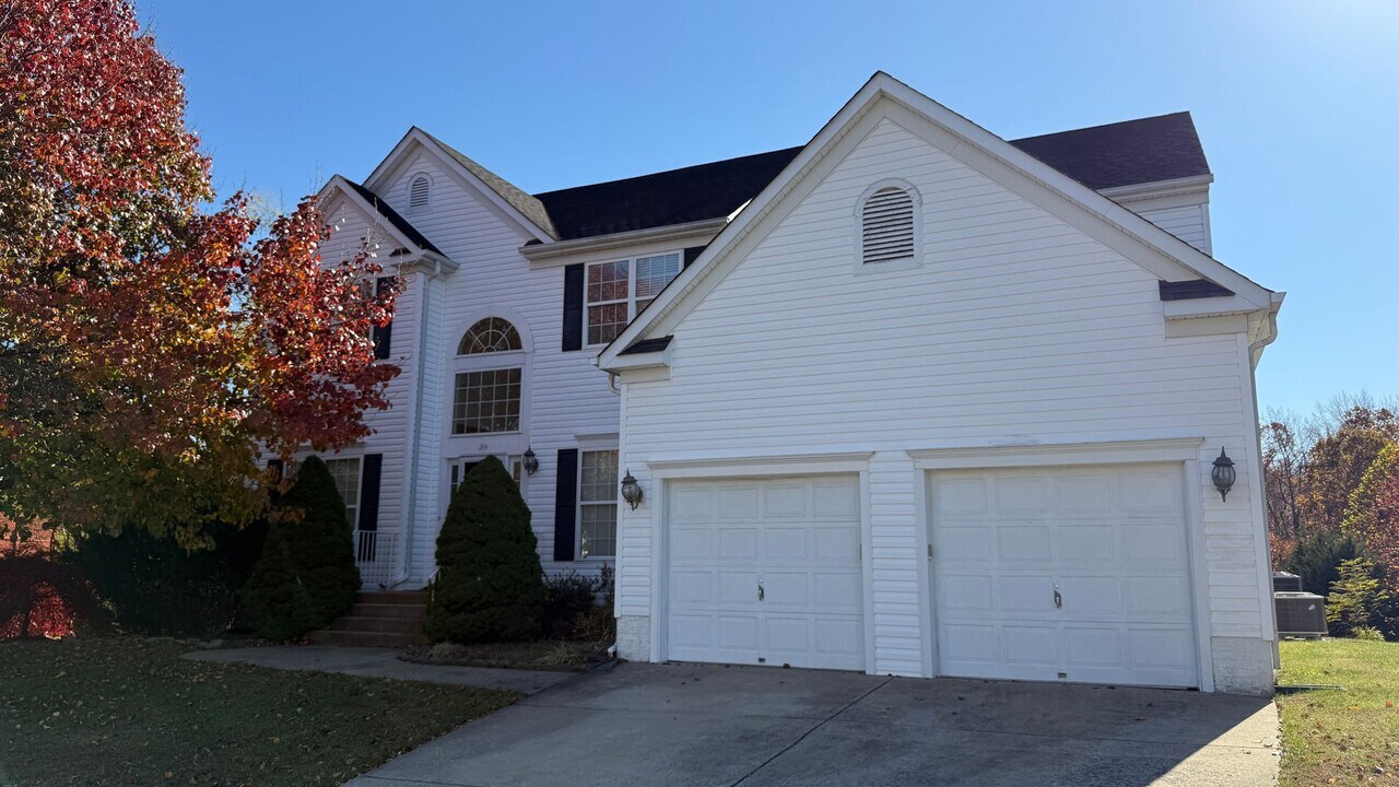 36 Tavern Rd in Stafford, VA - Building Photo