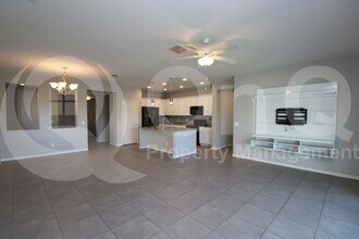 41582 N Willow Ct in San Tan Valley, AZ - Building Photo - Building Photo