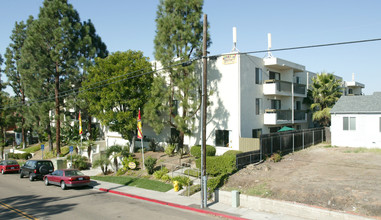 Park Crest Senior Apartments in San Diego, CA - Building Photo - Building Photo