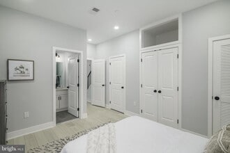 1209 N 5th St, Unit 2A in Philadelphia, PA - Building Photo - Building Photo