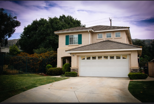 property at 1648 Bluestone Ave