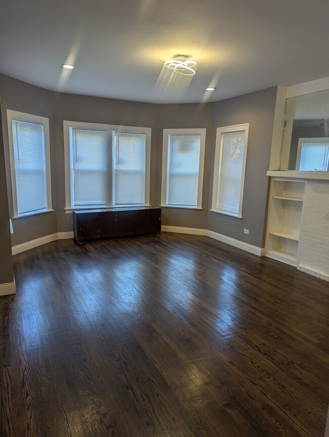 7936 S Champlain Ave in Chicago, IL - Building Photo - Building Photo