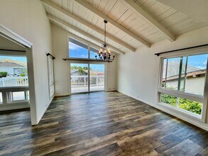 956 Kaluanui Rd in Honolulu, HI - Building Photo - Building Photo