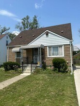 16012 W Chicago in Detroit, MI - Building Photo - Building Photo