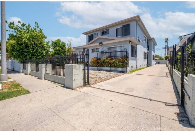 6606 Denver Ave, Unit 4
