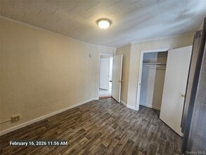 118 Oak Ave in Shirley, NY - Building Photo - Building Photo