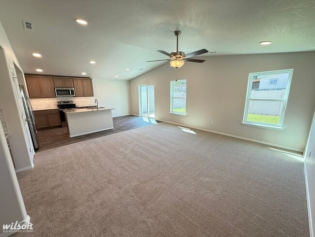 4706 W Oak Ave in Yakima, WA - Building Photo - Building Photo