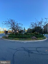 8380 Greensboro Dr in McLean, VA - Building Photo - Building Photo