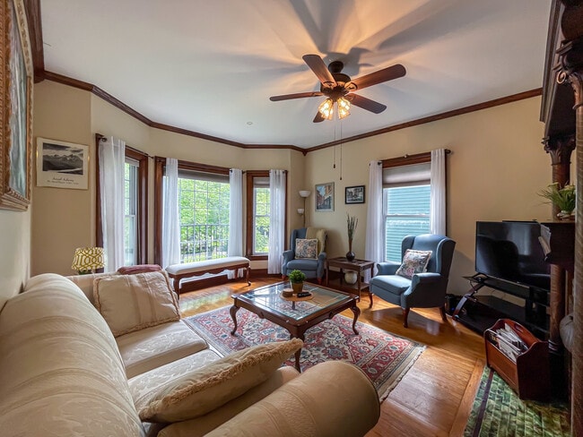 103 Lancaster Ave, Unit 3