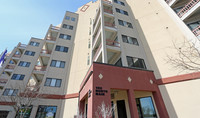 100 North Main Premium Residential Suites in Oshkosh, WI - Building Photo - Building Photo