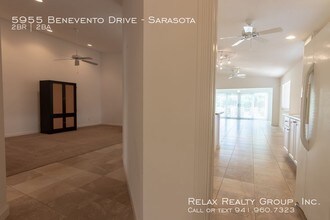 5955 Benevento Dr-Unit -Sarasota in Sarasota, FL - Building Photo - Building Photo