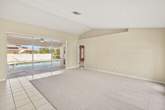 4122 SW 17th Pl in Cape Coral, FL - Building Photo - Building Photo
