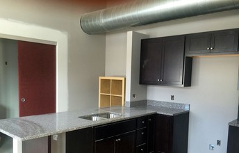 Cascade Lofts in Akron, OH - Building Photo - Interior Photo