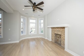 1541 N Washtenaw Ave in Chicago, IL - Building Photo - Building Photo