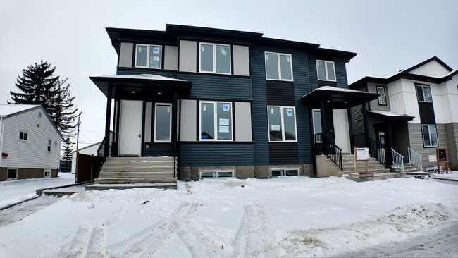 10240-10157 157 St NW in Edmonton, AB - Building Photo - Building Photo