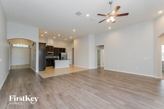 10109 Caraway Spice Ave in Riverview, FL - Foto de edificio - Building Photo