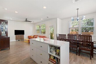 7402 Rook St in Austin, TX - Building Photo - Building Photo