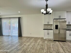 17844 N 55th Ave in Glendale, AZ - Foto de edificio - Building Photo