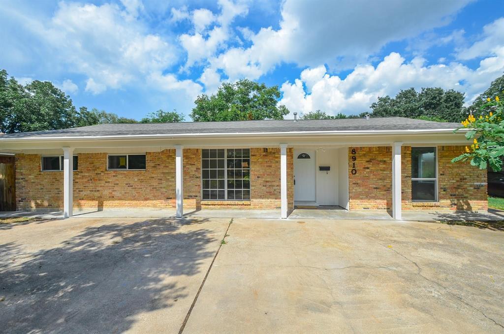 8910 Reamer St in Houston, TX - Building Photo