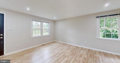 6542 Birchleigh Way in Alexandria, VA - Building Photo - Building Photo