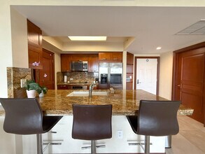 19501 W Country Club Dr in Aventura, FL - Building Photo - Building Photo