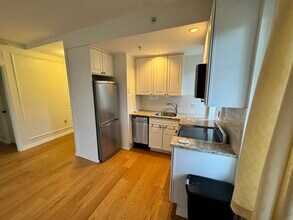 20 Chapel St in Brookline, MA - Building Photo - Building Photo