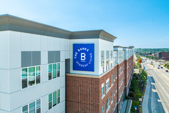 The Banks Student Living in Coralville, IA - Foto de edificio - Building Photo