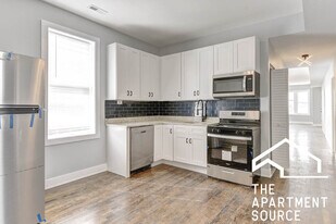 2935 N Lawndale Ave in Chicago, IL - Building Photo