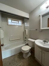 905 Reed St, Unit 1 in Neenah, WI - Building Photo - Building Photo