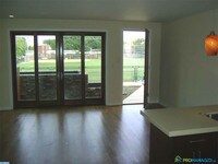 1247 E Columbia Ave photo'