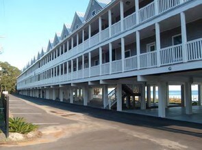 The Bungalows in Carrabelle, FL - Building Photo - Building Photo