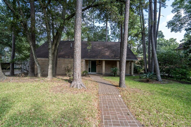 8330 Silver Shadows Ln in Spring, TX - Building Photo - Building Photo