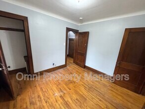 8421 E 10 Mile Rd in Center Line, MI - Building Photo - Building Photo