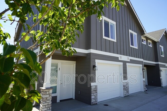 property at 431 2nd Ave N