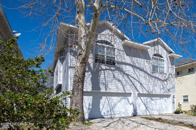 821 6th Ave S in Jacksonville Beach, FL - Building Photo - Building Photo