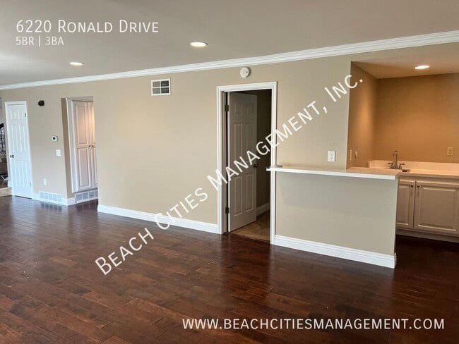 6220 Ronald Dr in Cypress, CA - Building Photo - Building Photo