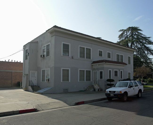 2034 N Van Ness Blvd in Fresno, CA - Building Photo - Building Photo