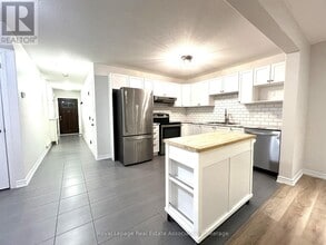 120 Parkinson Crescent in Orangeville, ON - Building Photo - Building Photo