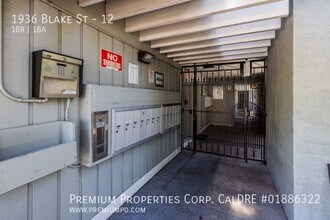 Blake Apartments in Berkeley, CA - Foto de edificio - Building Photo